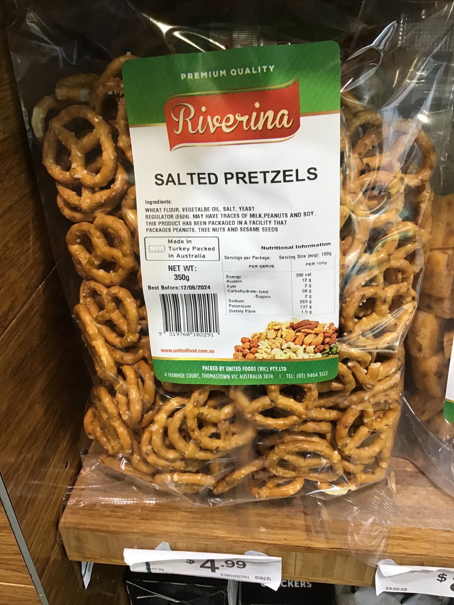 Riverina salted pretzels